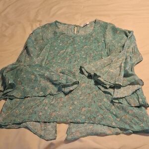 Lauren Connrad Green Bell Sleeve Floral Blouse
